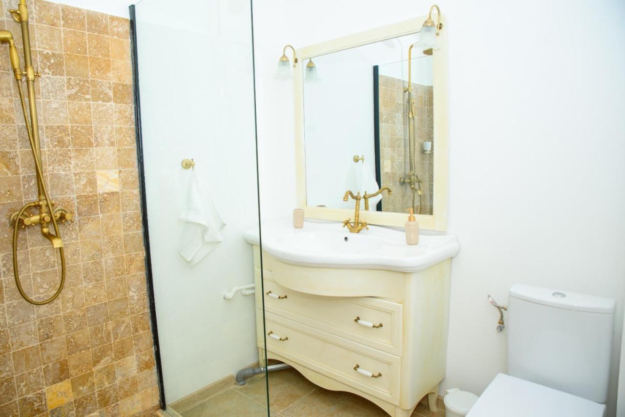 Hotel Bistro Centru Vechi Craiova Extérieur photo